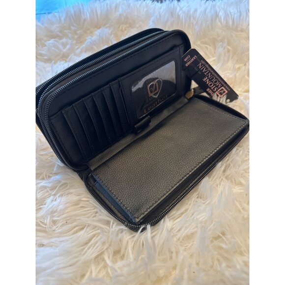 Stone Mountain Black Leather Wallet With Multiple Card Slots & Zippered Pockets - Picture 4 of 10